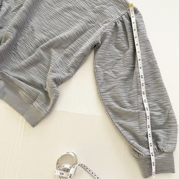 LEE Women’s Textured Long Sleeve Knit Top - Small - Picture 9 of 10